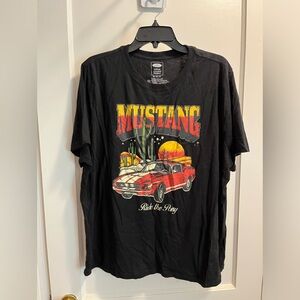 Mustang graphic tee